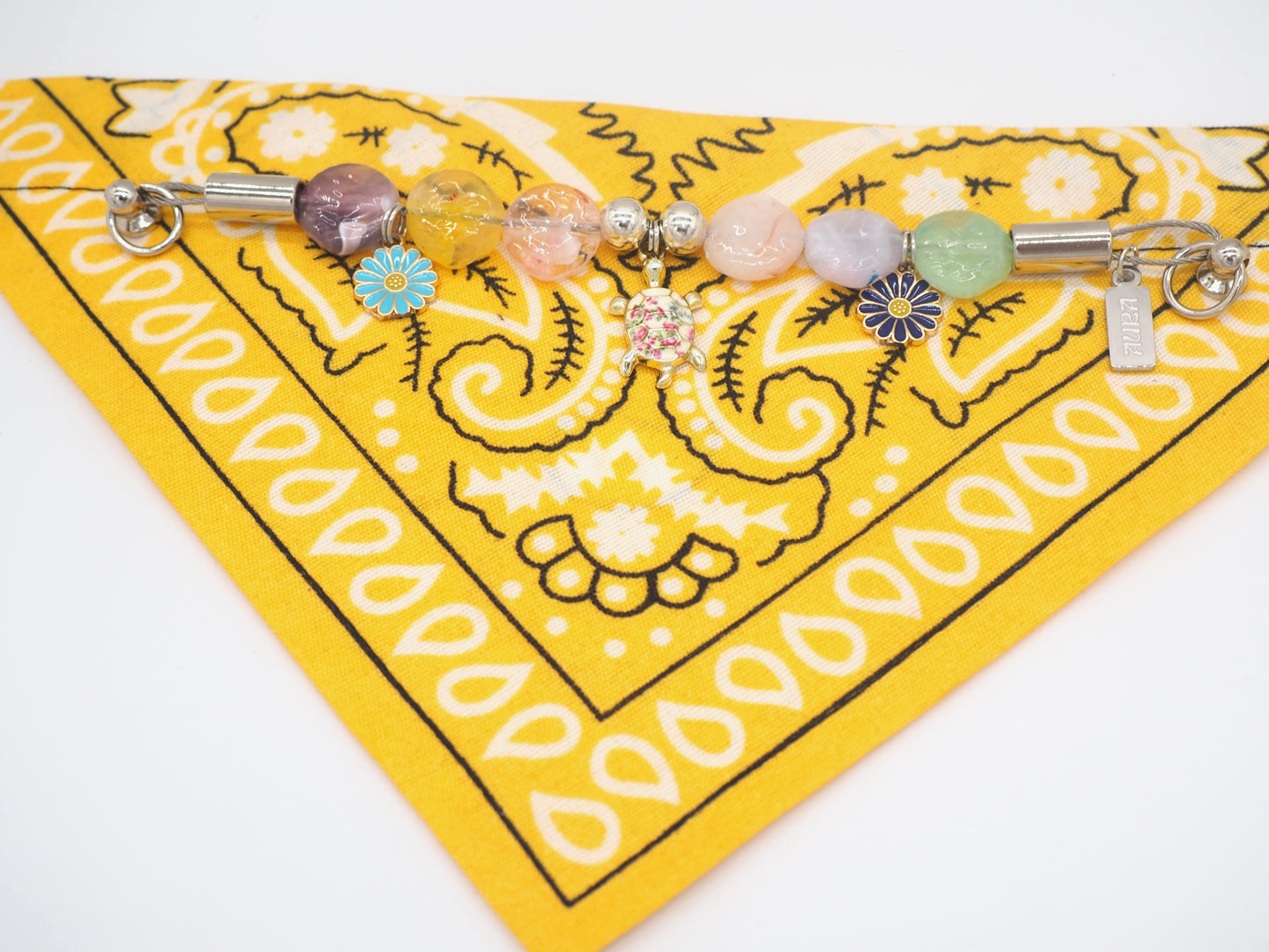 犬と猫用のイエローアリゾナバンダナカラー