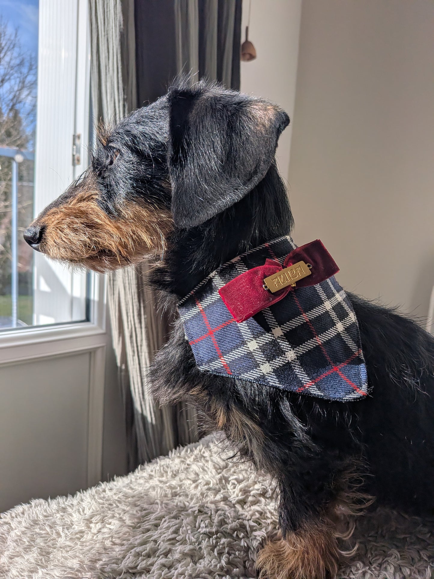 Tartan bandana-necklace with burgundy knot